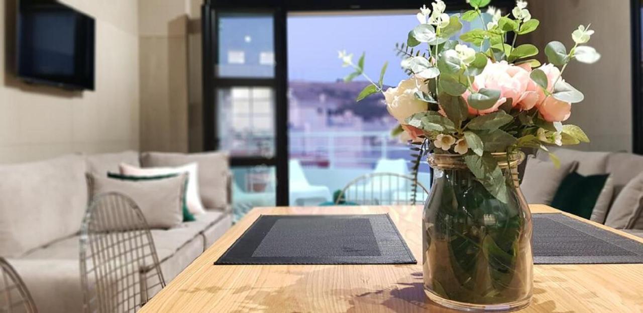 Limani Luxury Apartments Beachfront ซารานเดอ ภายนอก รูปภาพ
