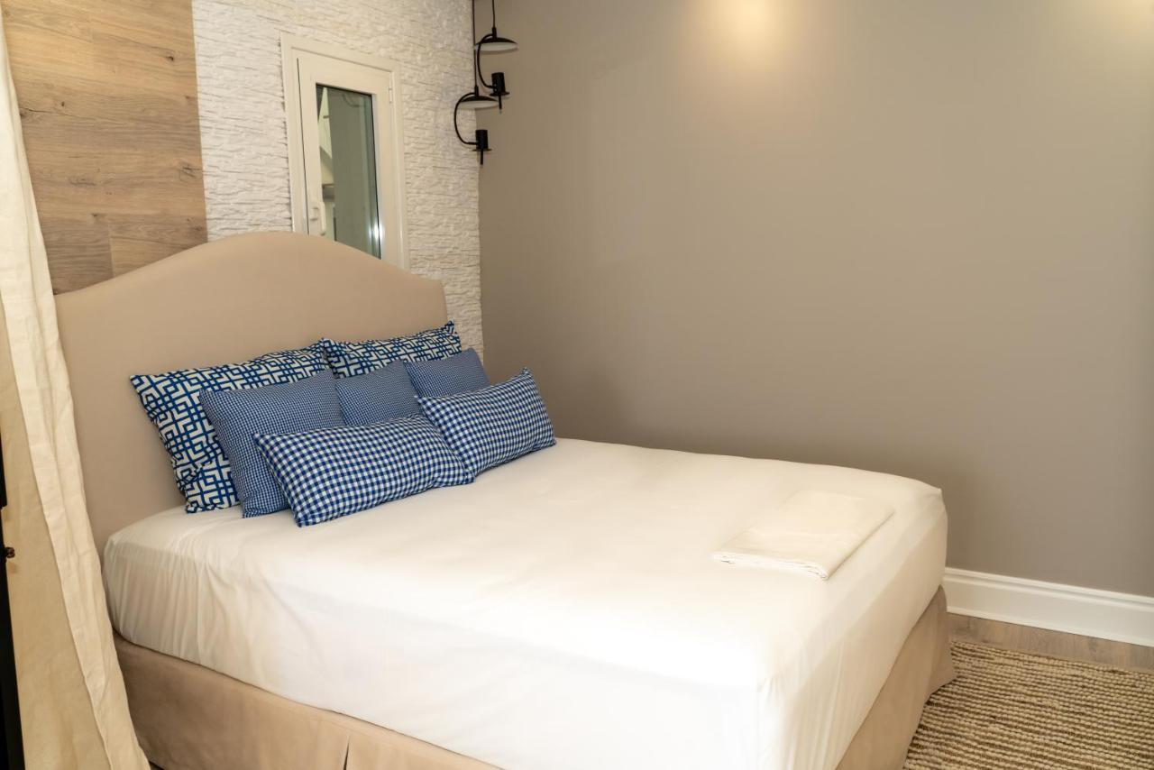 Limani Luxury Apartments Beachfront ซารานเดอ ภายนอก รูปภาพ