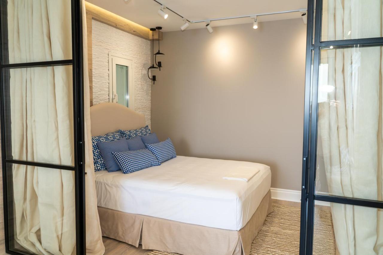 Limani Luxury Apartments Beachfront ซารานเดอ ภายนอก รูปภาพ