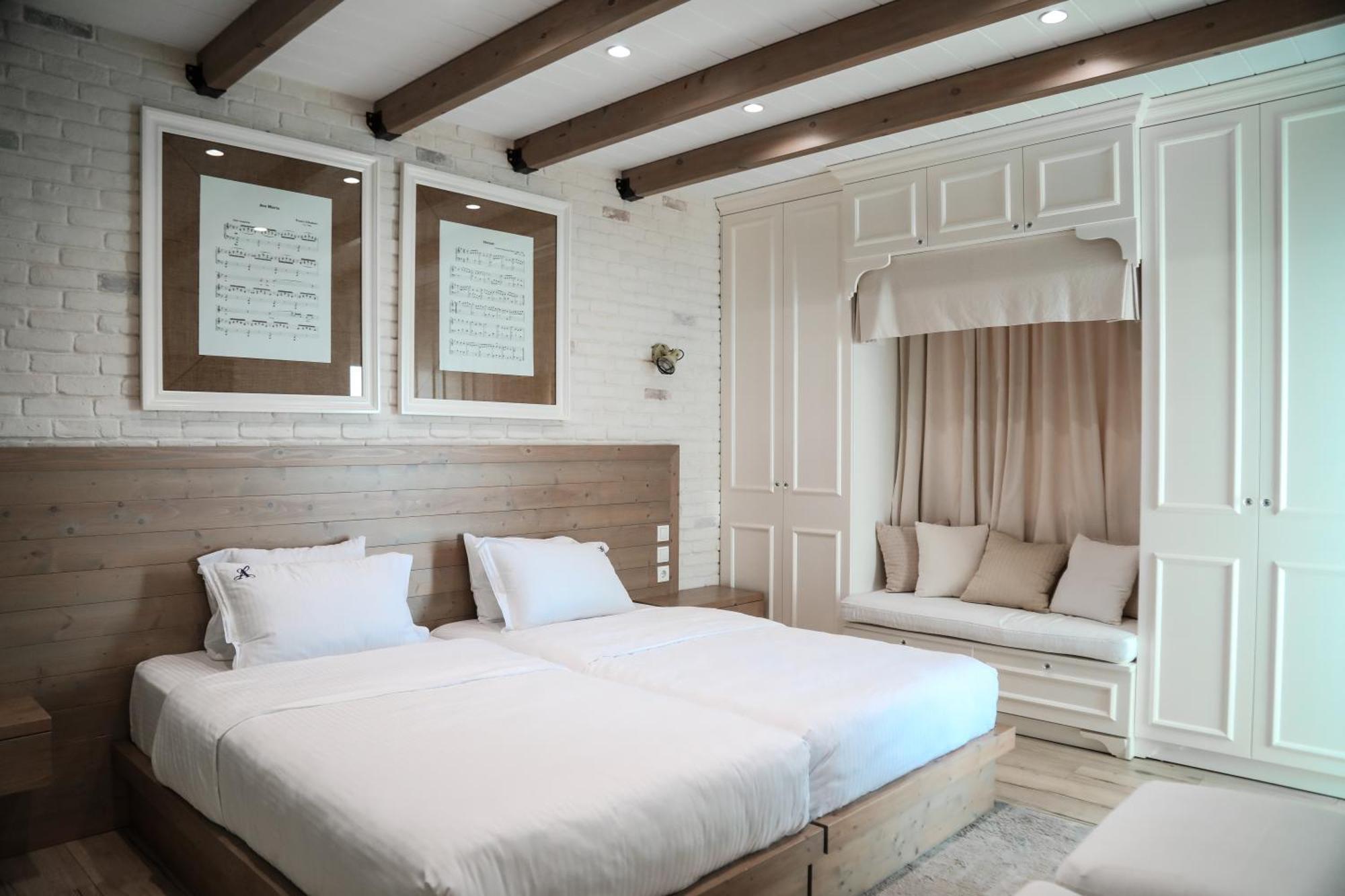 Limani Luxury Apartments Beachfront ซารานเดอ ภายนอก รูปภาพ